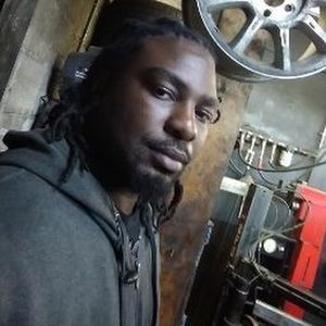 Meet your Posher, Lavelle